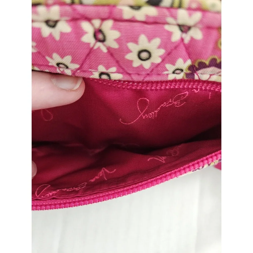 Vera Bradley Very Berry Zip Around Quilted Floral Wallet Twist Lock Retired HTF - Picture 13 of 15